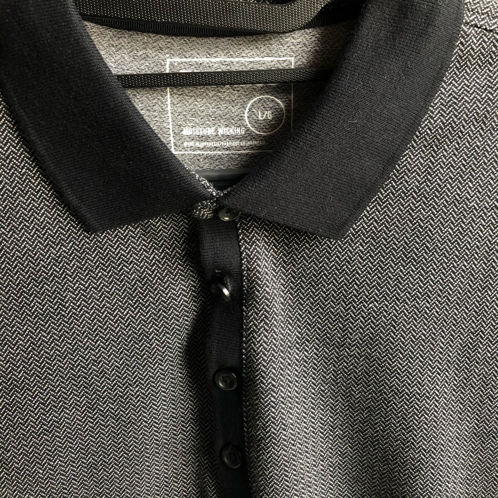 Express short sleeve quarter button up